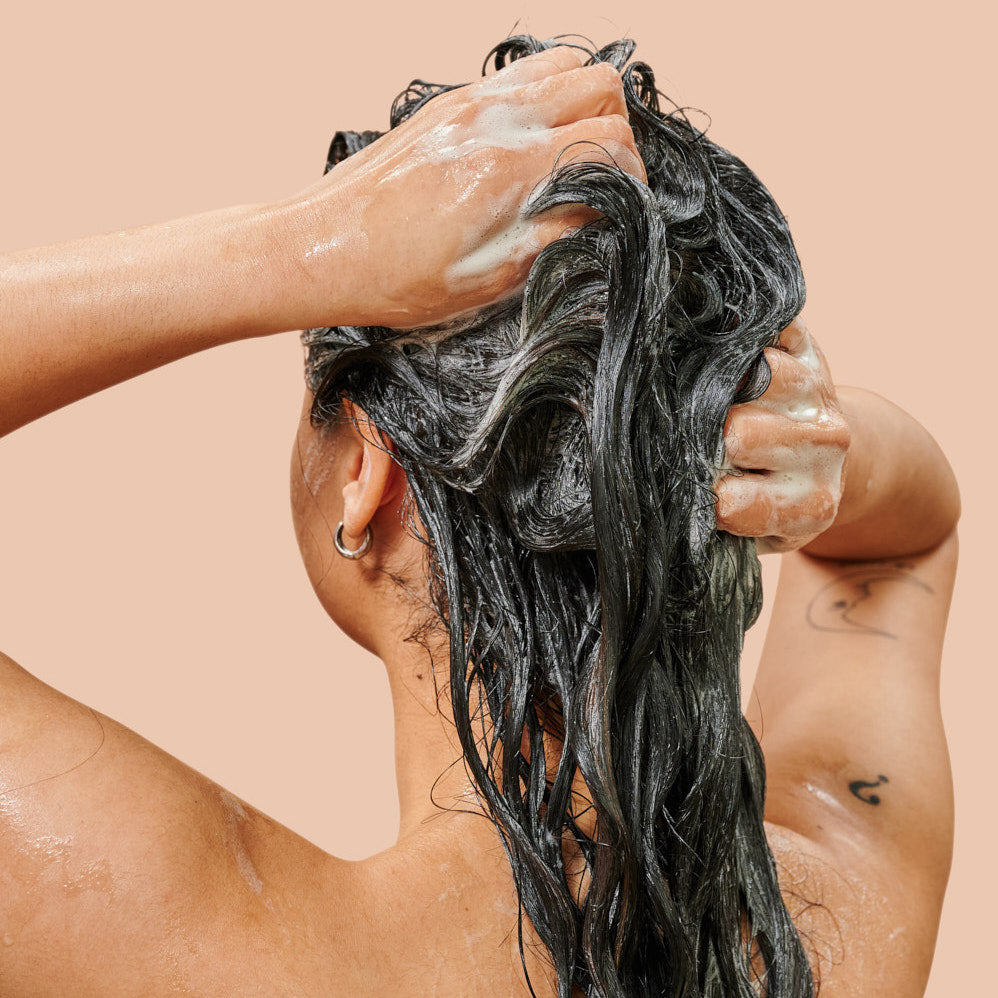 Itchy scalp, dry scalp, dandruff - ACV rinse to the Rescue!